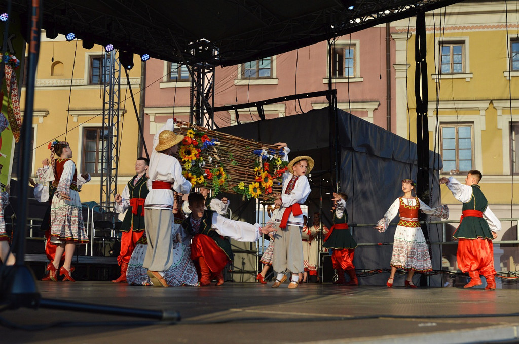 XX EUROFOLK: Zabawa folkowa porwała mieszkańców do tańca