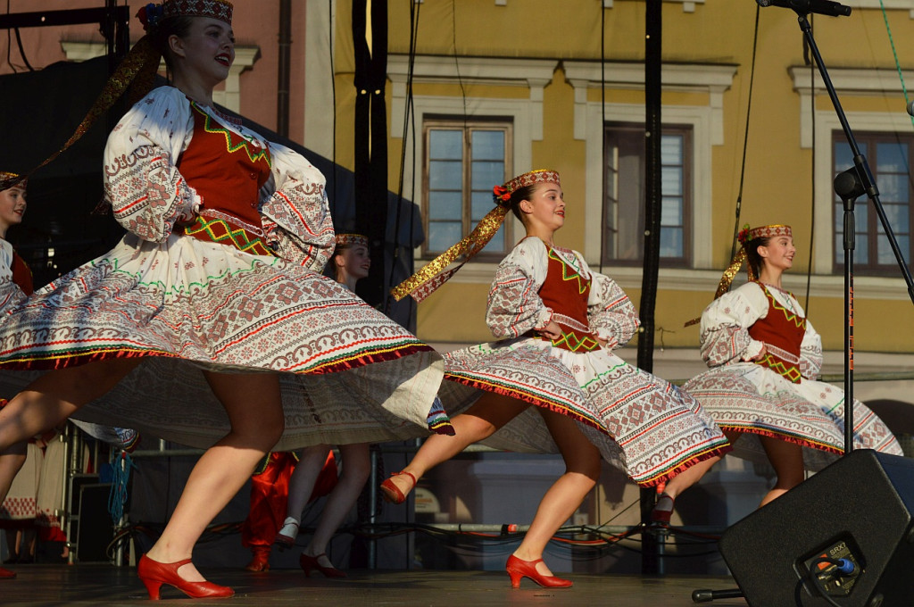 XX EUROFOLK: Zabawa folkowa porwała mieszkańców do tańca