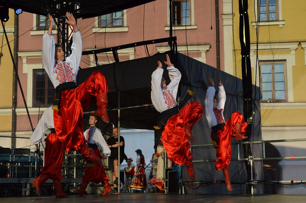 XX EUROFOLK: Zabawa folkowa porwała mieszkańców do tańca