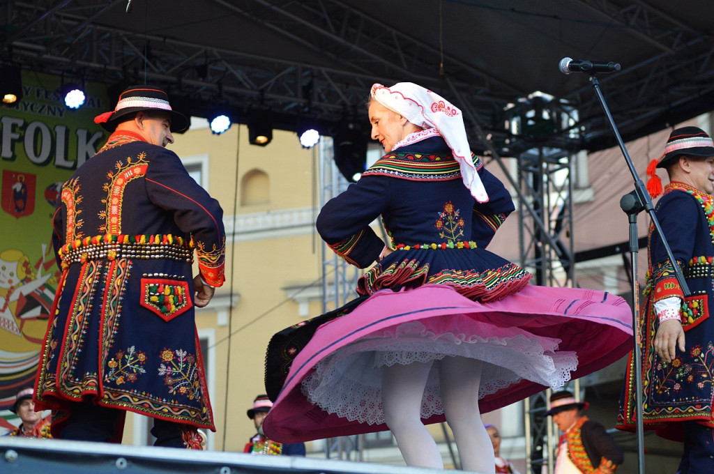 XX EUROFOLK: Zabawa folkowa porwała mieszkańców do tańca