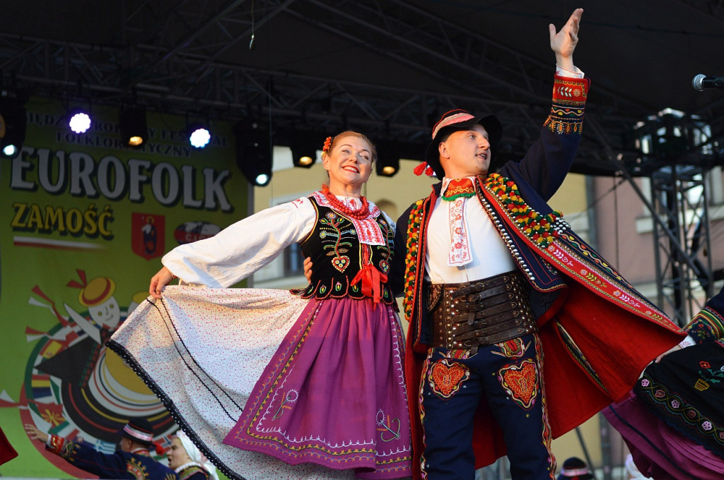 XX EUROFOLK: Zabawa folkowa porwała mieszkańców do tańca