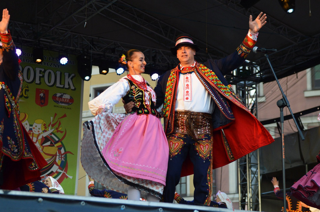 XX EUROFOLK: Zabawa folkowa porwała mieszkańców do tańca