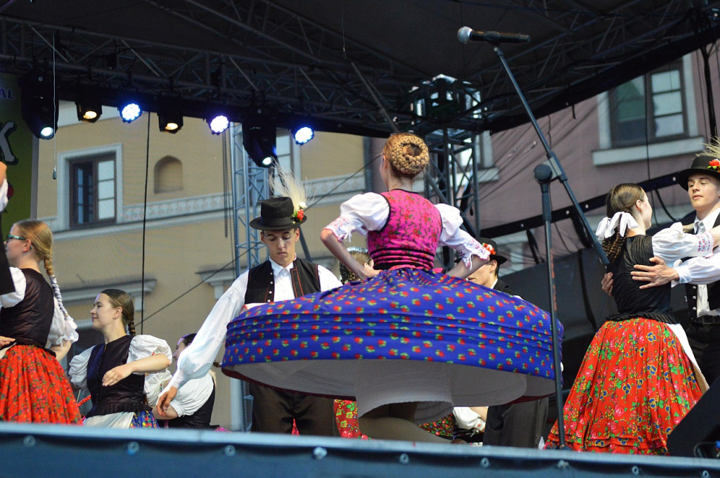 XX EUROFOLK: Zabawa folkowa porwała mieszkańców do tańca