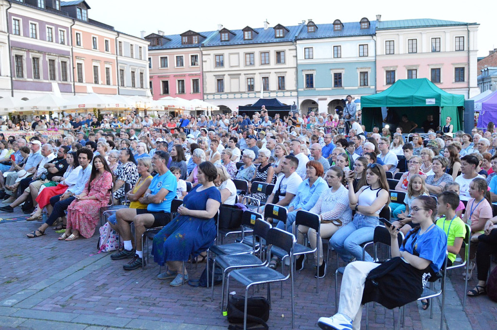 XX EUROFOLK: Zabawa folkowa porwała mieszkańców do tańca