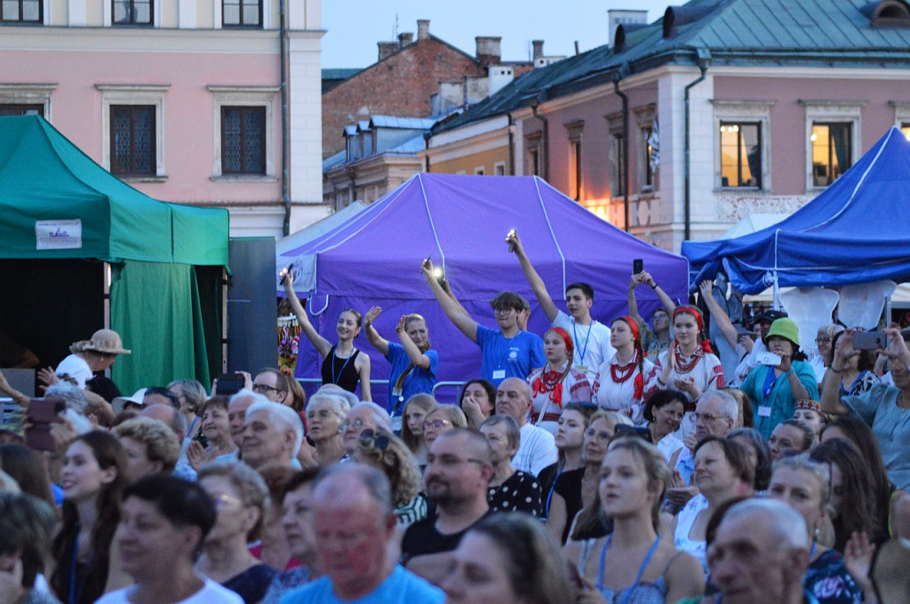 XX EUROFOLK: Zabawa folkowa porwała mieszkańców do tańca