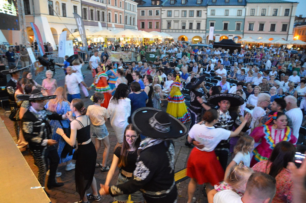 XX EUROFOLK: Zabawa folkowa porwała mieszkańców do tańca