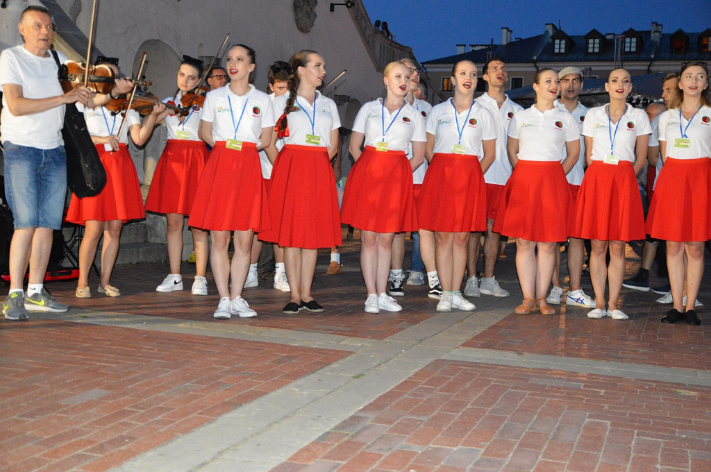 XX EUROFOLK: Zabawa folkowa porwała mieszkańców do tańca
