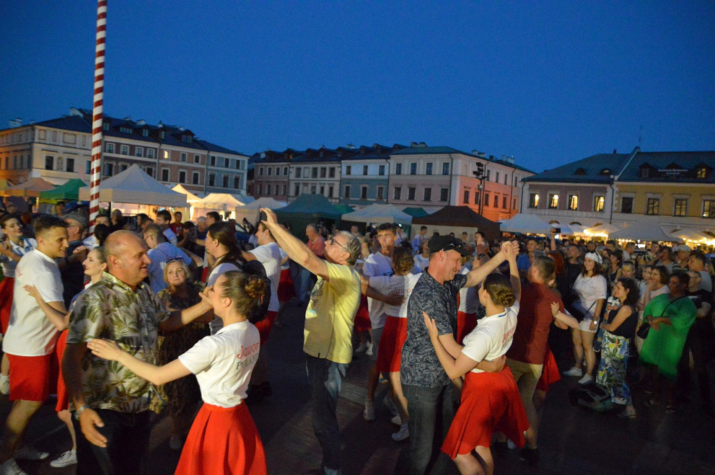 XX EUROFOLK: Zabawa folkowa porwała mieszkańców do tańca