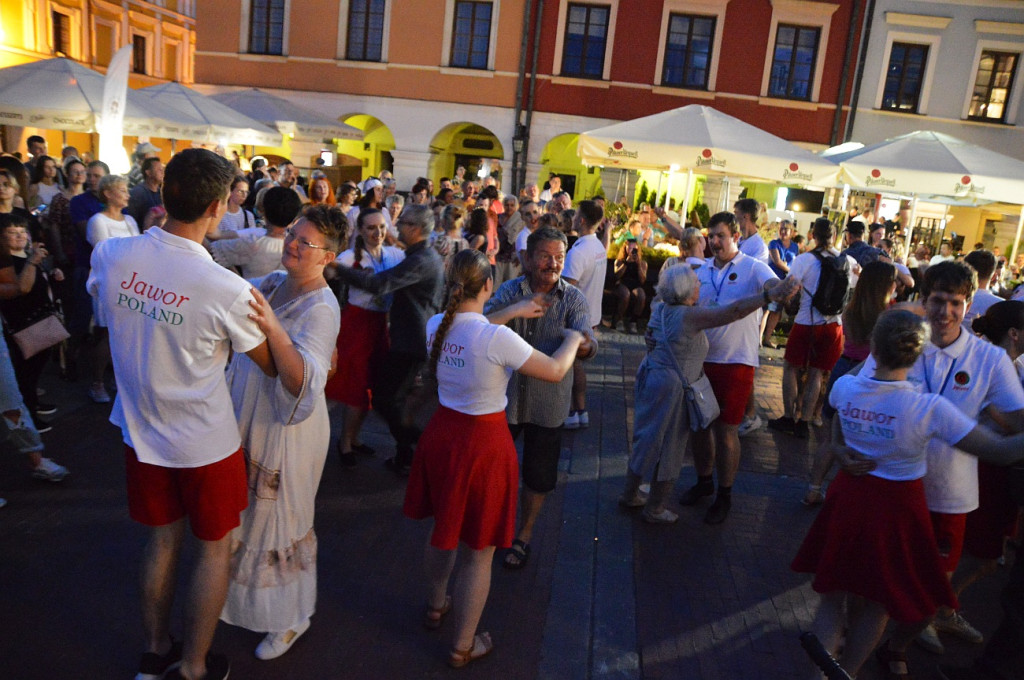 XX EUROFOLK: Zabawa folkowa porwała mieszkańców do tańca
