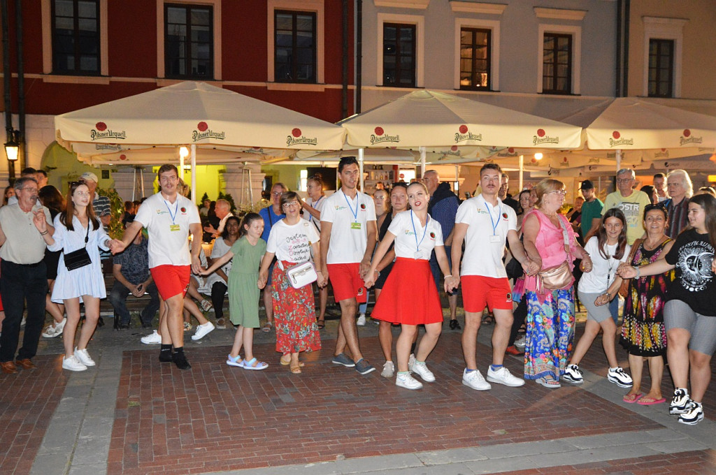 XX EUROFOLK: Zabawa folkowa porwała mieszkańców do tańca