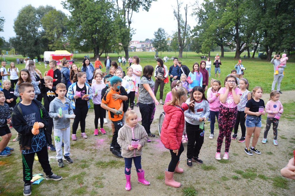 Dzień kolorów - Holi Day w Parku Miejskim