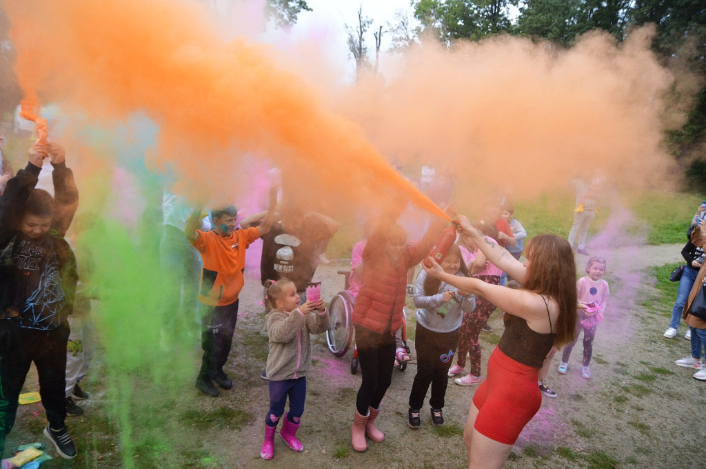 Dzień kolorów - Holi Day w Parku Miejskim