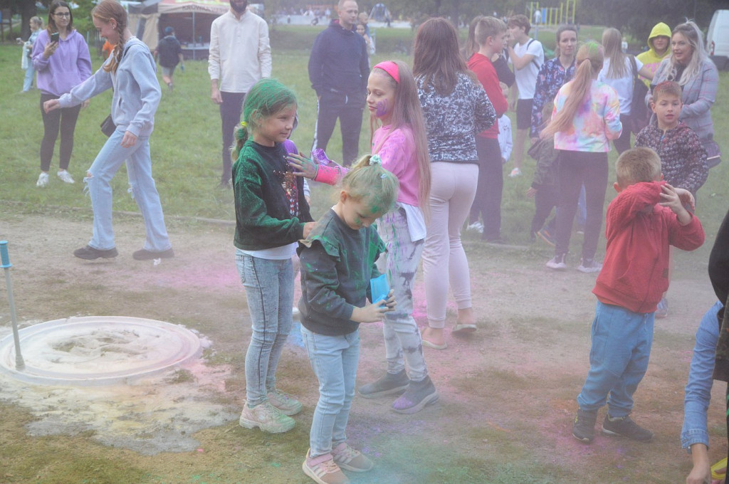 Dzień kolorów - Holi Day w Parku Miejskim