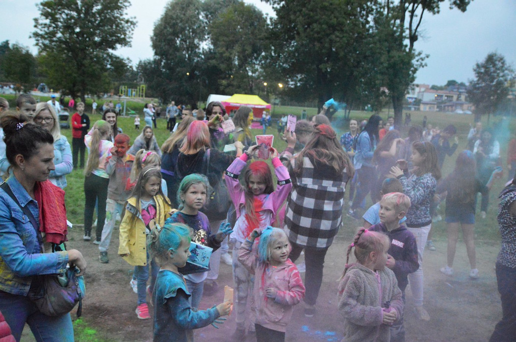 Dzień kolorów - Holi Day w Parku Miejskim