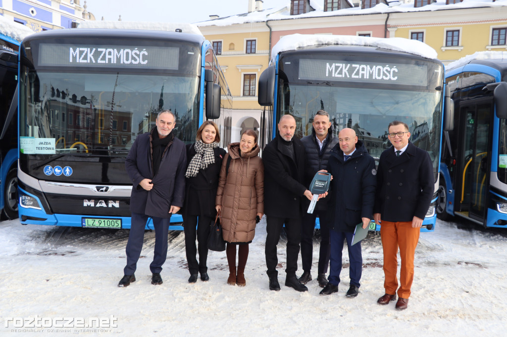 Spółka MZK odebrała 14 autobusów elektrycznych marki MAN