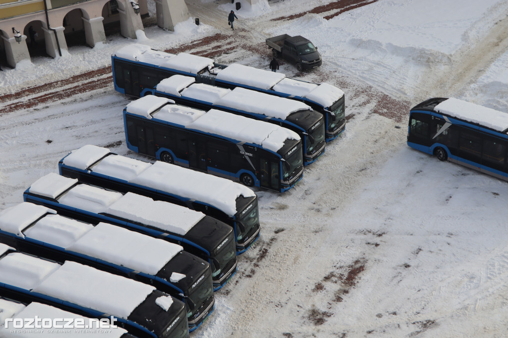 Spółka MZK odebrała 14 autobusów elektrycznych marki MAN