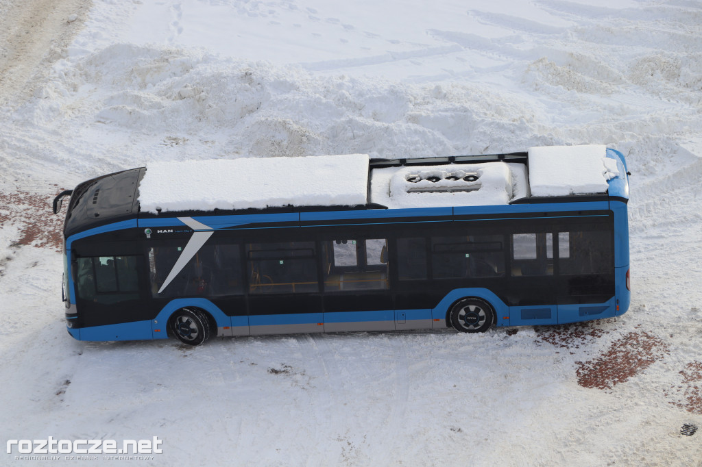 Spółka MZK odebrała 14 autobusów elektrycznych marki MAN