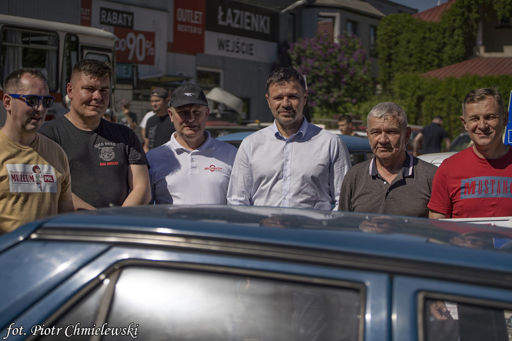 Roztoczańskie Muzeum PRL zaprosiło do Zamościa miłośników starych samochodów i motocykli