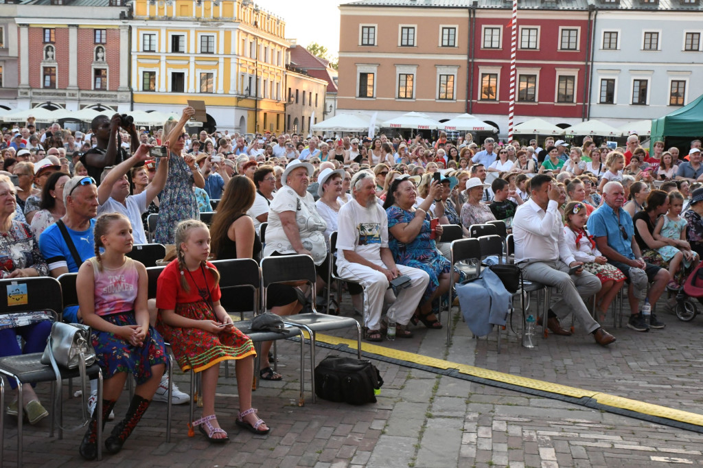 Korowód Zespołów i Koncert Inauguracyjny  XXI Eurofolk