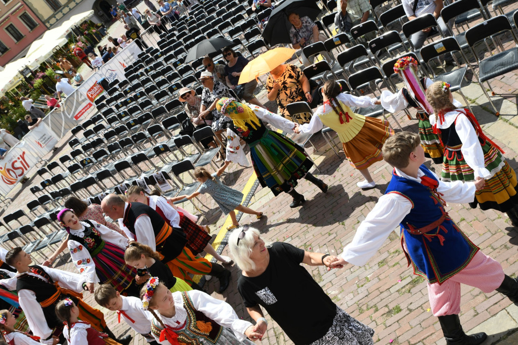 XXI Międzynarodowy Festiwal Folklorystyczny Eurofolk - Zamość 2024 - NIEDZIELA RANO