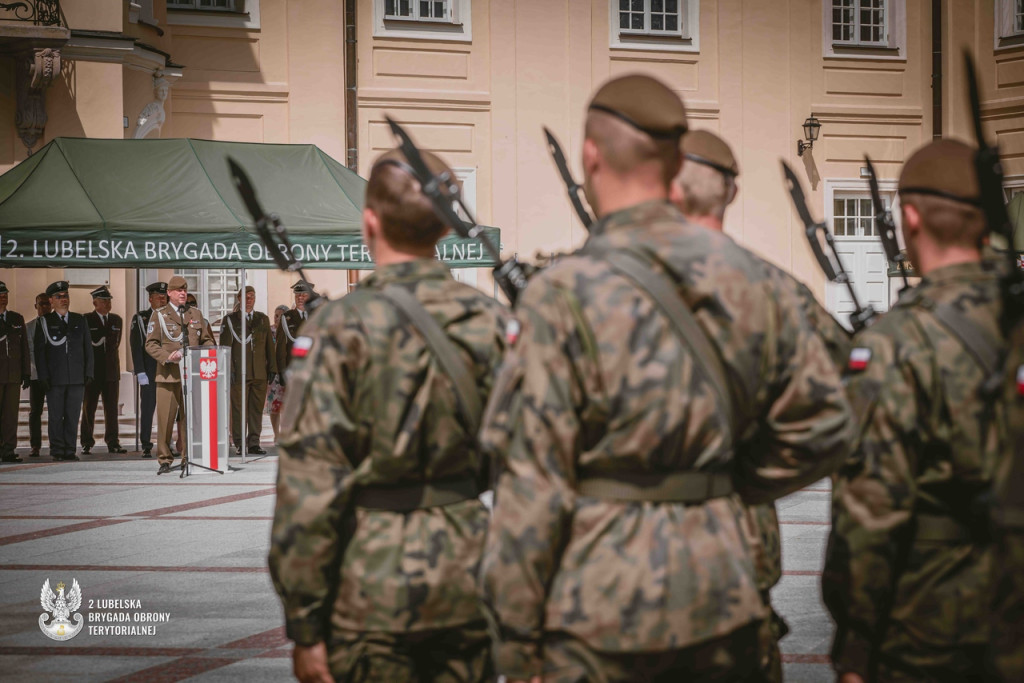 Blisko 100 nowych żołnierzy 2 LBOT złożyło przysięgę w Radzyniu Podlaskim
