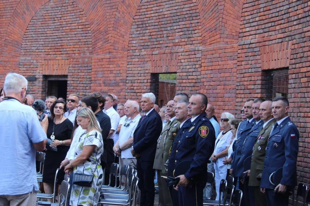 Odsłonięcie płyty żołnierzy AK na Rotundzie
