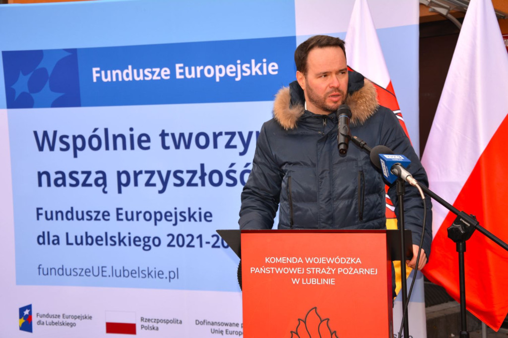 Strażacy z regionu z nowym sprzętem bojowym