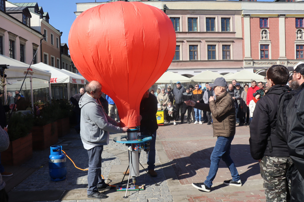 23. zawody balonów na gorące powietrze na Rynku Wielkim