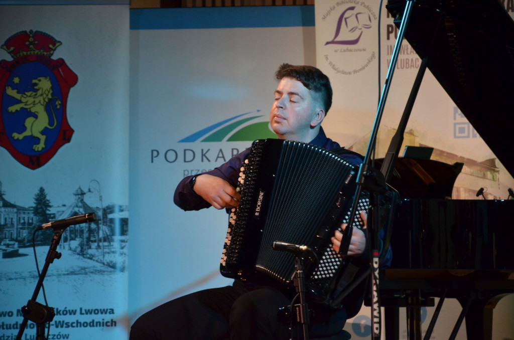 Koncert Janowi Pawłowi II w Lubaczowie