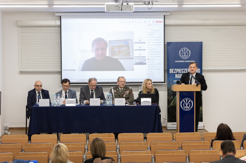 O bezpieczeństwie w Akademii Zamojskiej