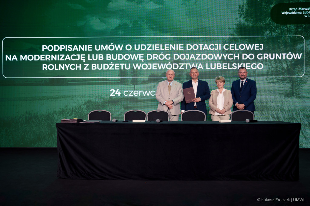 Dotacje celowe na drogi do gruntów rolnych