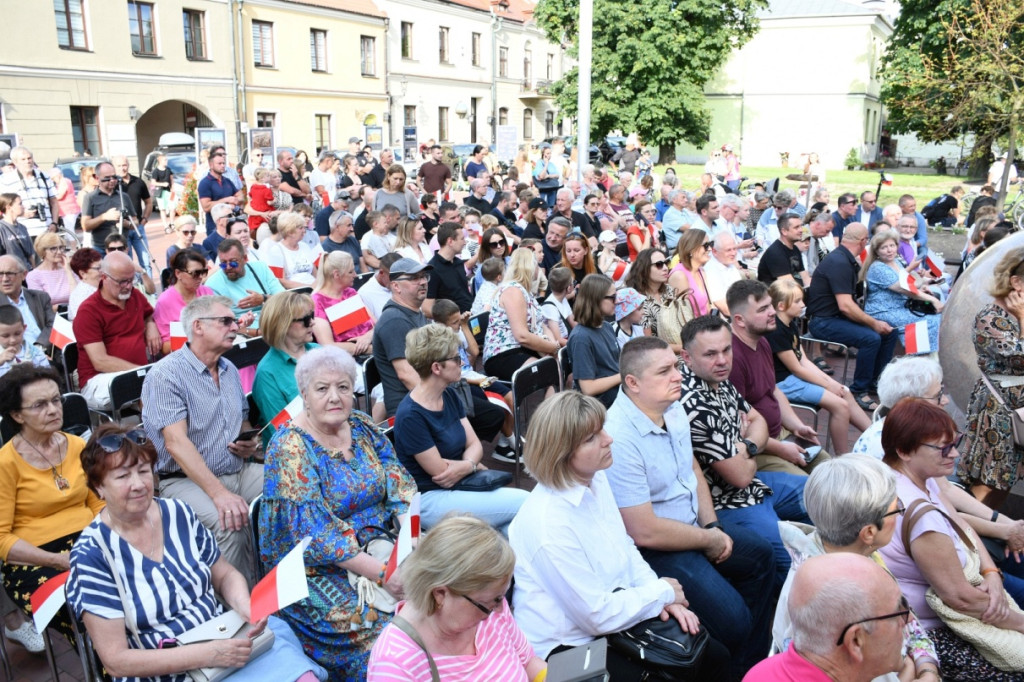 Obchody 1 sierpnia 2025 w Zamościu