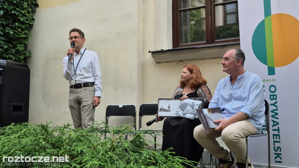 Wernisaż z pompą