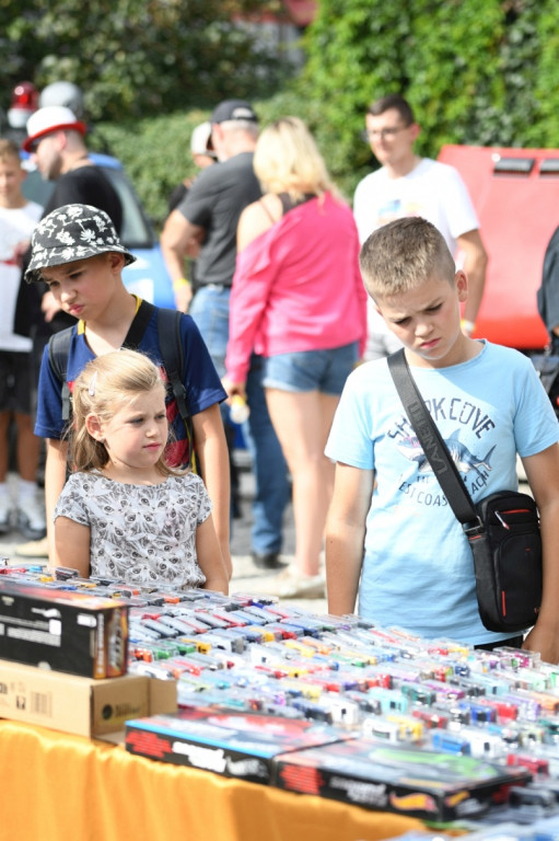 4. Zlot pojazdów zabytkowych