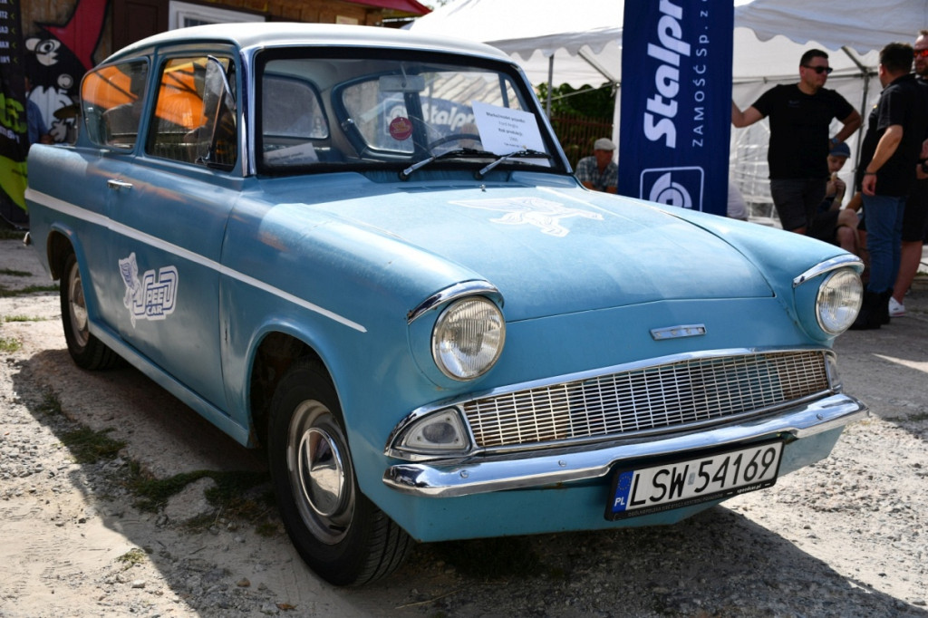 4. Zlot pojazdów zabytkowych