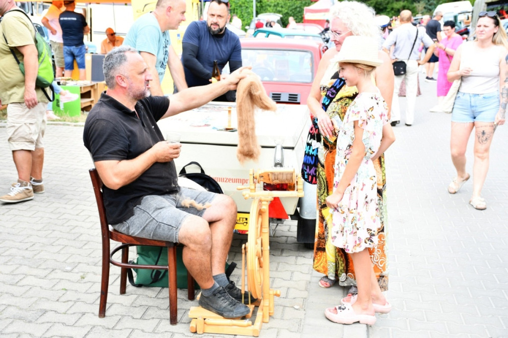 4. Zlot pojazdów zabytkowych