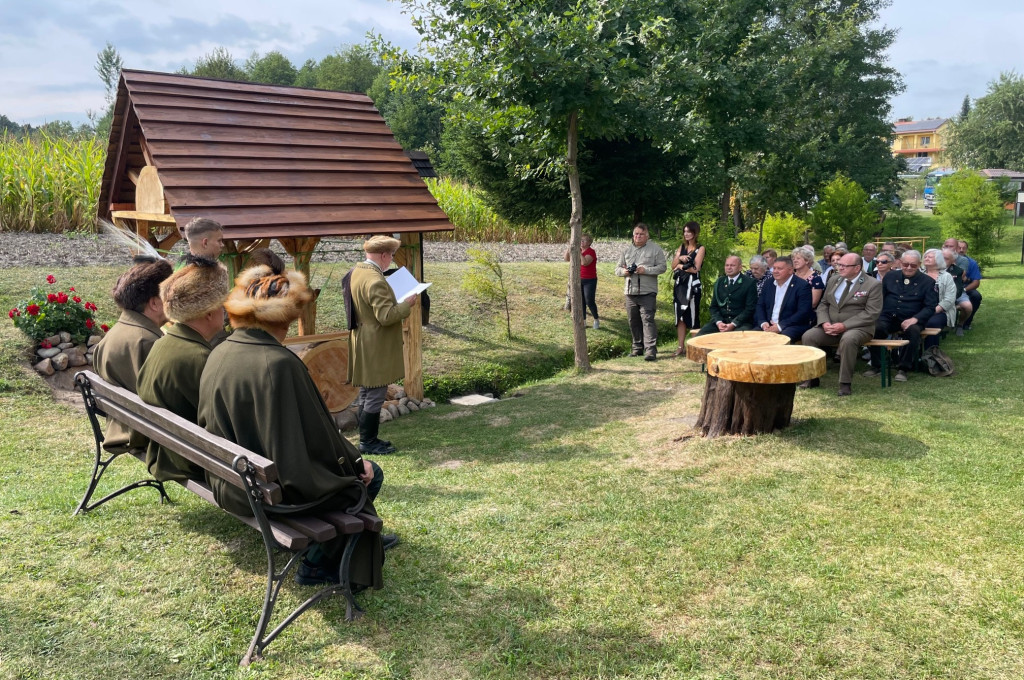 Źródełko Brata Alberta w Siedliskach odsłonięte