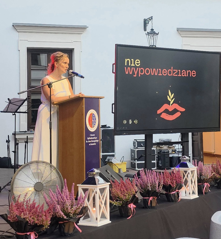 NIEwypowiedziane – młodzi twórcy z Zamościa i ich tomik poezji