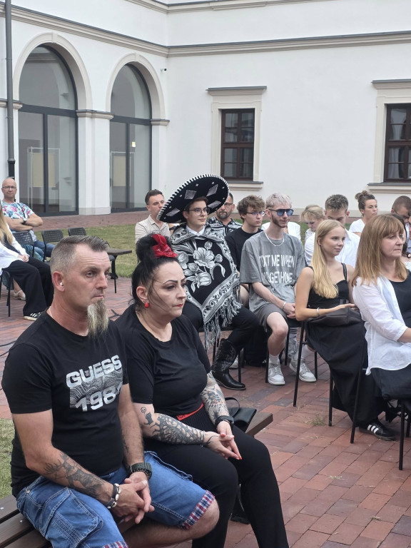 NIEwypowiedziane – młodzi twórcy z Zamościa i ich tomik poezji