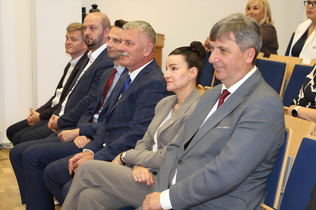 Czepkowanie absolwentów pielęgniarstwa w Akademii Zamojskiej