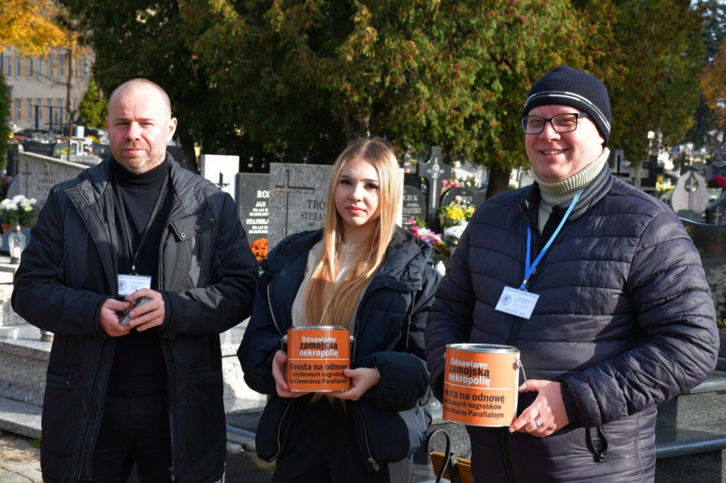 Kwesta 1 listopada na cmentarzu