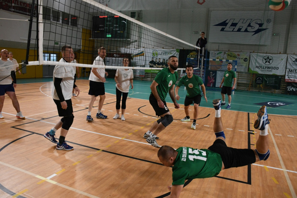 GRAMY SERCEM DLA TOMASZA