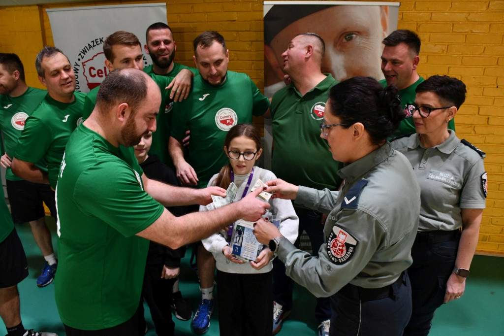 GRAMY SERCEM DLA TOMASZA