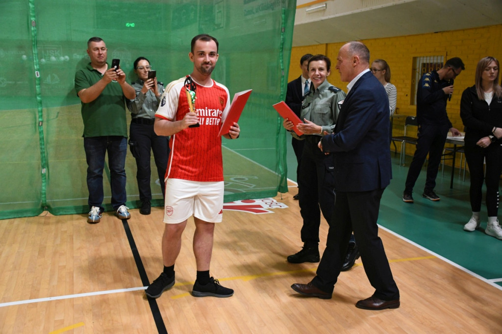 GRAMY SERCEM DLA TOMASZA