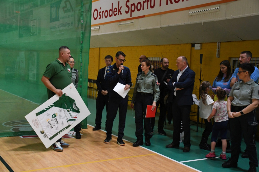 GRAMY SERCEM DLA TOMASZA