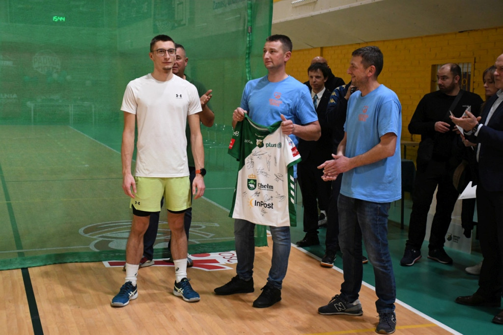 GRAMY SERCEM DLA TOMASZA