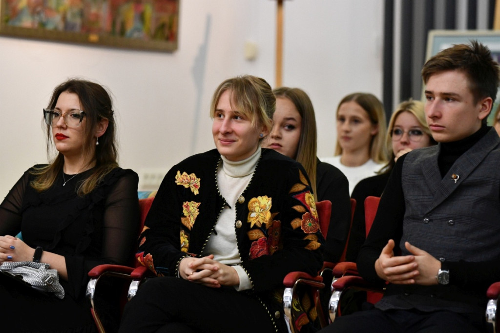 20-lecie pracowni batiku w MDK