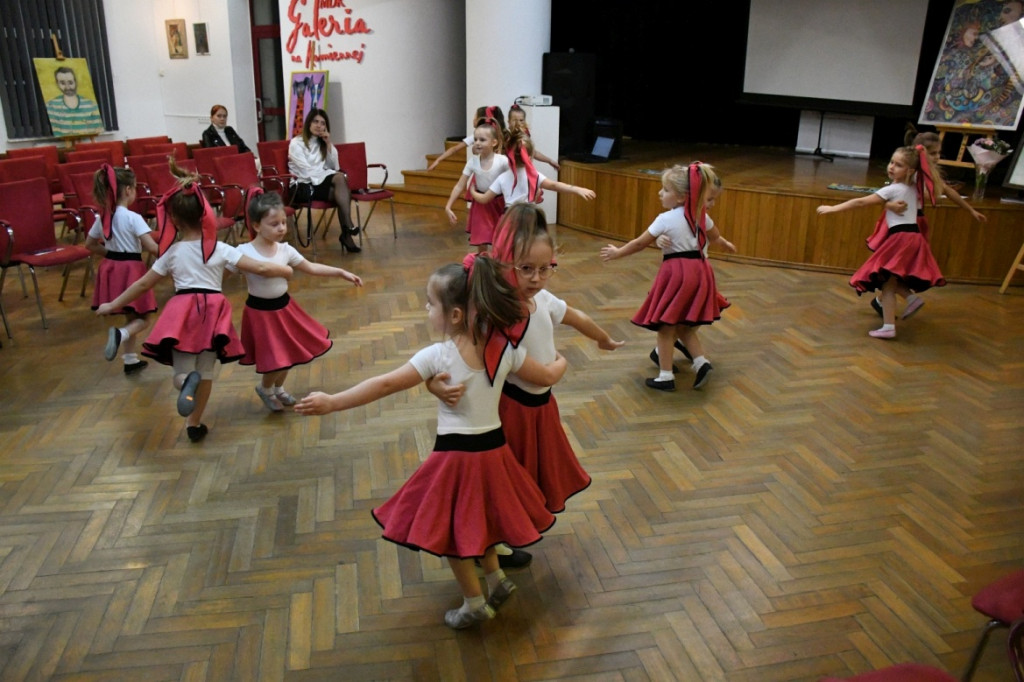 20-lecie pracowni batiku w MDK