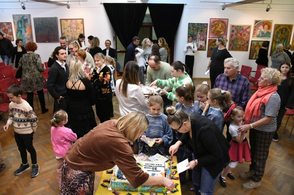 20-lecie pracowni batiku w MDK