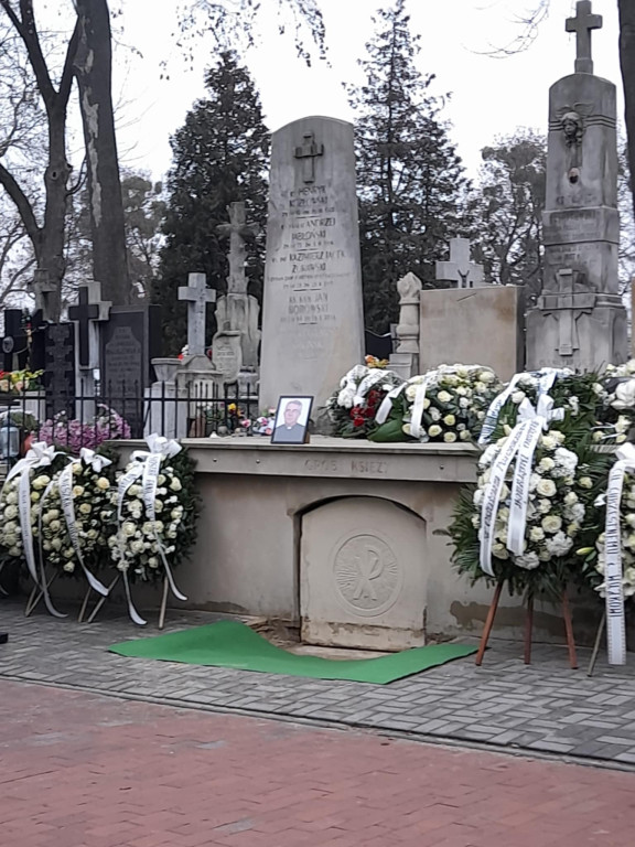 Pogrzeb ks. prał. Adama Firosza